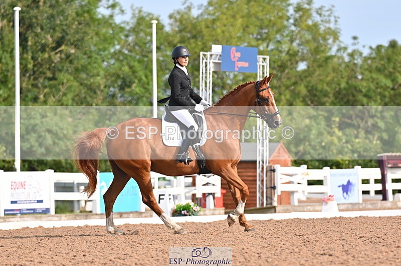 240817A-092417-06596 - 128-Kate.Lewis-Freeloader