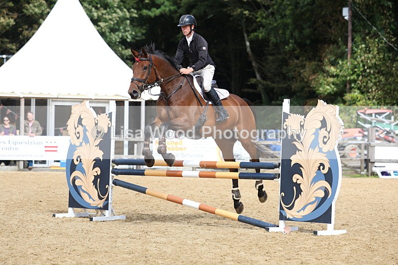 3E7A9691 - Class 10: Senior 95cm open