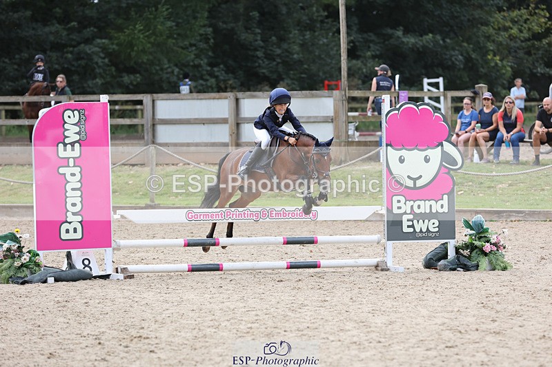 240823X-143219-18458 - 70cm R1 13.45 to 15.30