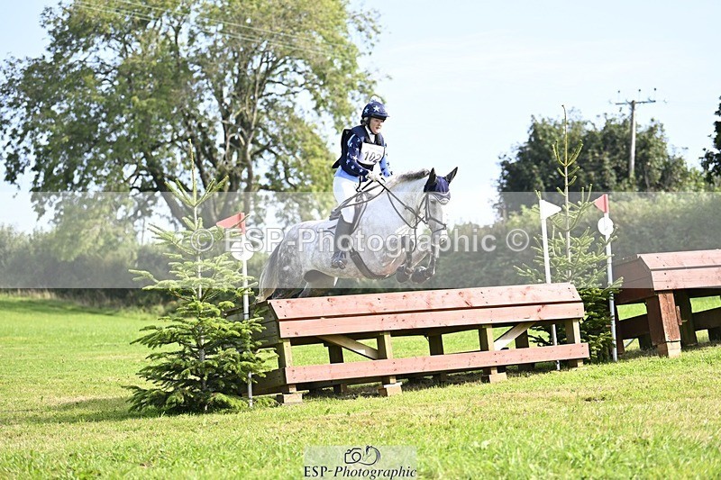240831A-105047-00453 - 102-Kate.Darby-CLOROGUE.FLIGHT