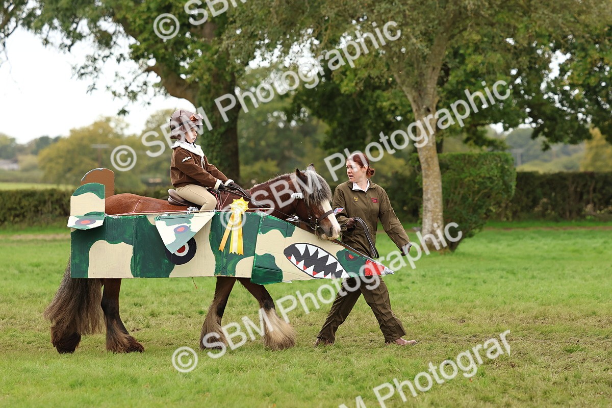 SBM_61729 - S37a - Fancy Dress Showing