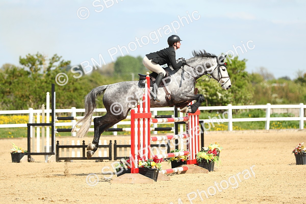 SBM_001305 - Class 5 - Senior Foxhunter 1.20m