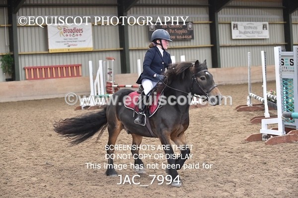 JAC_7994 - CLASS 4 NOVICE 50CM