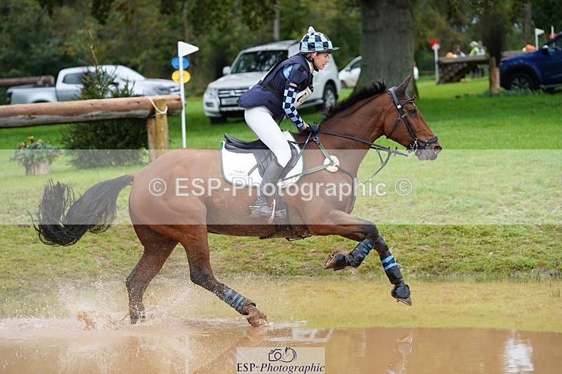 231021-115428-15653 - 641-SILVER.ROCK-Lucy.Boultbee-brooks-SC+XC