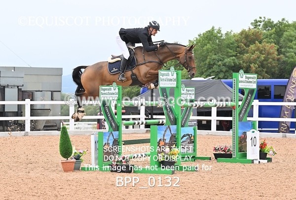 BPP_0132 - CLASS 25 SUN HOYS Redpost Equestrian Senior Foxhunter Second Round