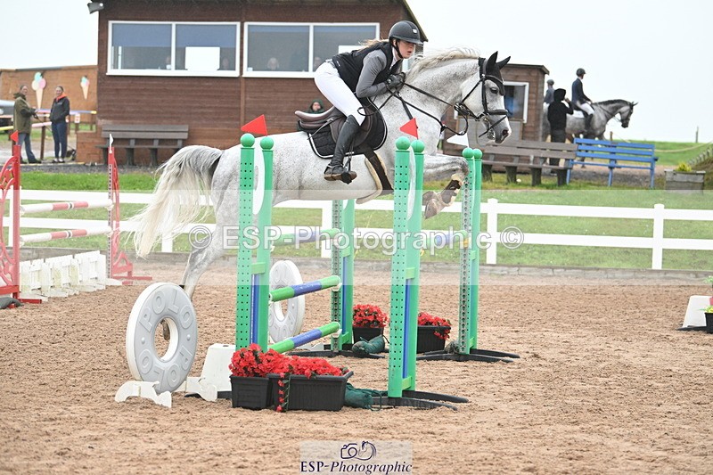 240720A-112552-14462 - Cls 11, 1 Star Bronze Tour 1.15m