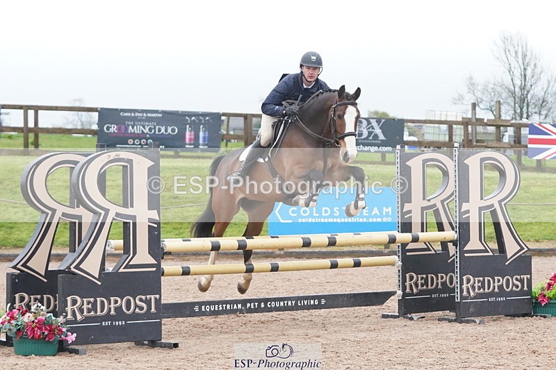 250419-100038-07890 - 425-Ollie.Martin-MIH.POP.SOCKS