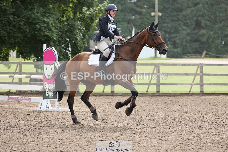 240804-103320-11136 - 412-Tilly_Swanton-QUINTUS_GRANDIA_Z