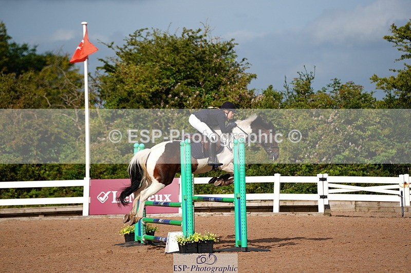 240803A-091108-06465 - Cls 34 British Novice and 90cm Open