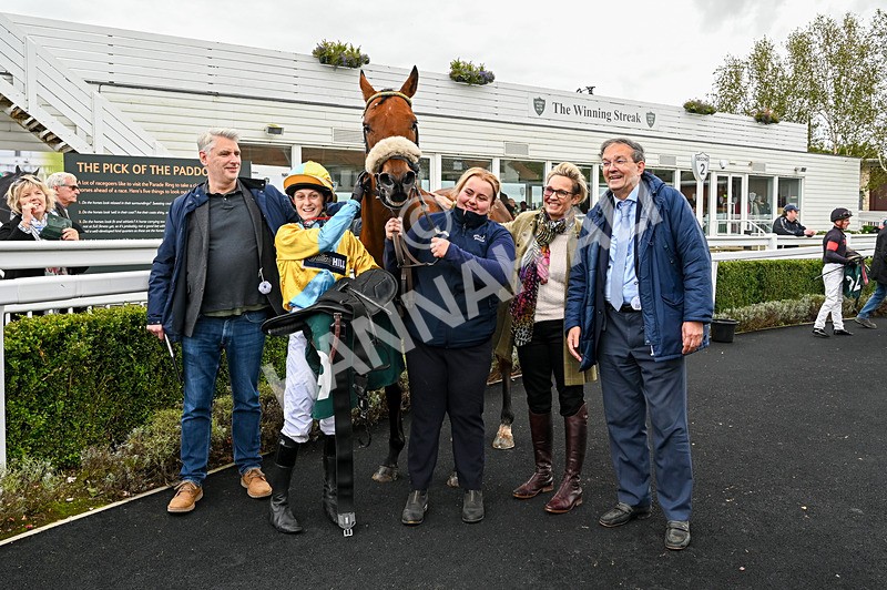 021024-Race 1-Foreseeable Future-6427 - Race 1