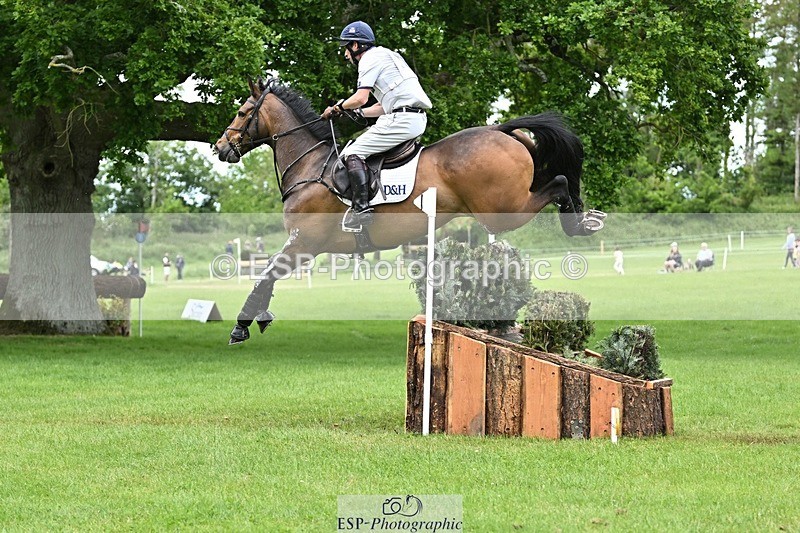 240525-153918-17232 - 222-KILCANNON_SENSATION-Harry_Meade