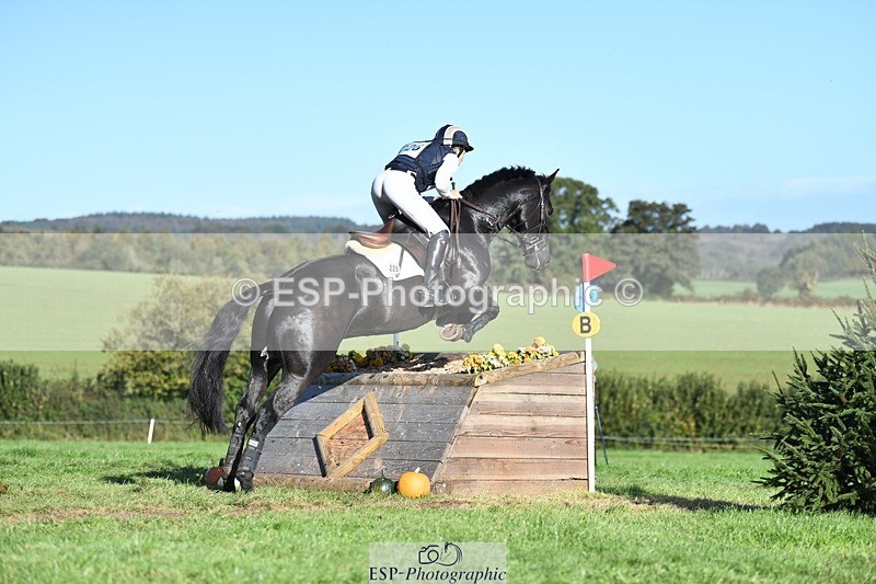 231022-105230-25699 - 226-KILNAMAC.COLLINS-Sydney.Johnson-XC