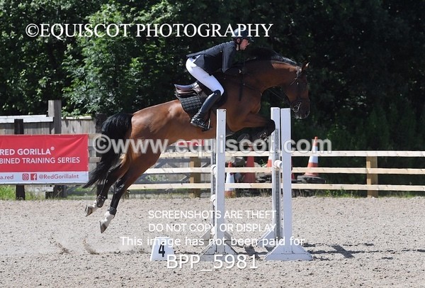 BPP_5981 - CLASS 7 Senior Foxhunter/ 1.20m Open