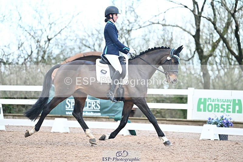 240218A-105448-05736 - 232-Alys.Matravers-VORVASHILL.VERTIGO