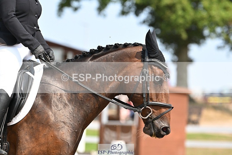 250816-132823-04844 - 083-Emily.JarvisCriafol.Two.Tone.Tequila