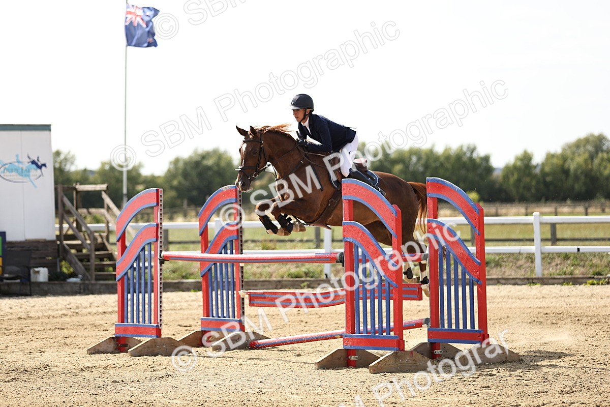 SBM_005161 - Class 6 = Senior Newcomers - 1.10m Open