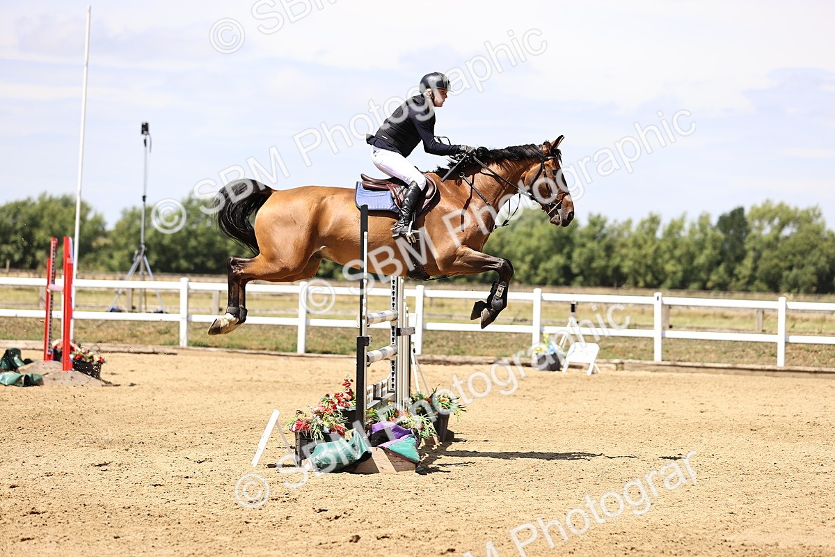 SBM_010181 - Class 9 - Senior Foxhunter - 1.20m Open