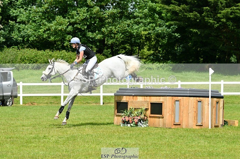 230528-142230-18265 - 475-GLADSTONE_II-Ginny_Thomasen-XC