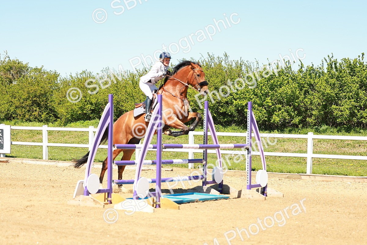 SBM_001104 - Class 4 - Senior Newcomers 1.10m