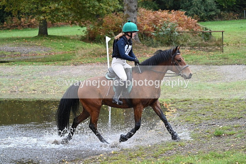 WJ7_3273 - Time 10:47 to 11:11 at the water