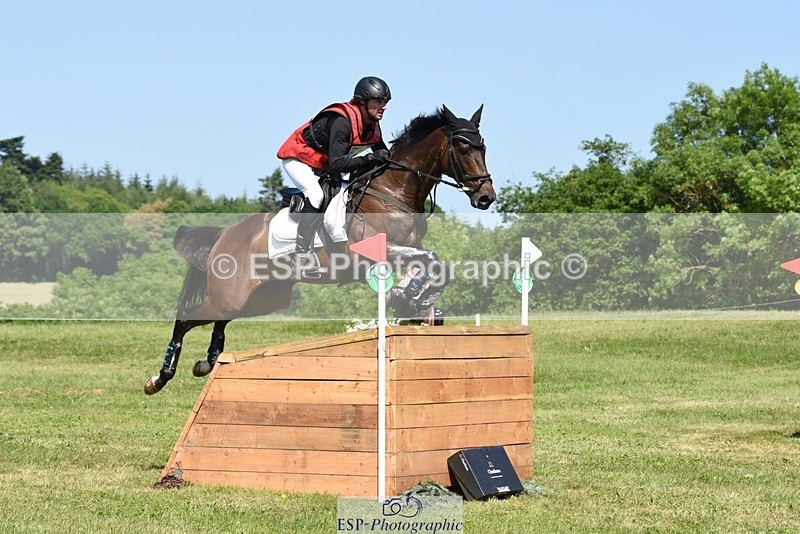 230527-145730-10026 - 361-FINCH_FANCY-Ben_Lee_Liles-XC