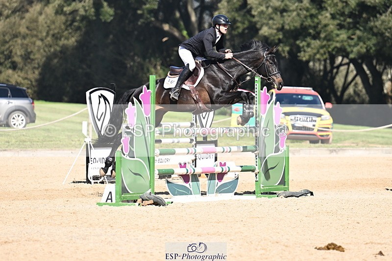 260321A-131104-00723 - 5 Newcomers 1m 10