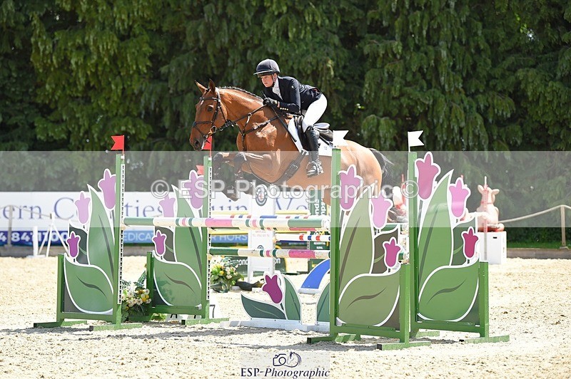 230528-114052-15320 - 327-ROMANTIC-Rosie_Fry-SUNTrotUp+SJ