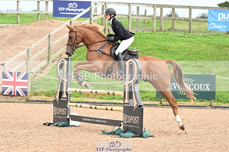 240908A-133503-04024 - Cls 15 U21 Intro 90cm-1.00m  Team Comp