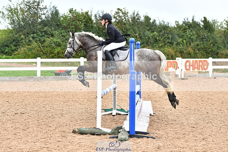 230819A-102010-00220 - Cls 21 Pony Brit Novice & 80cm Open