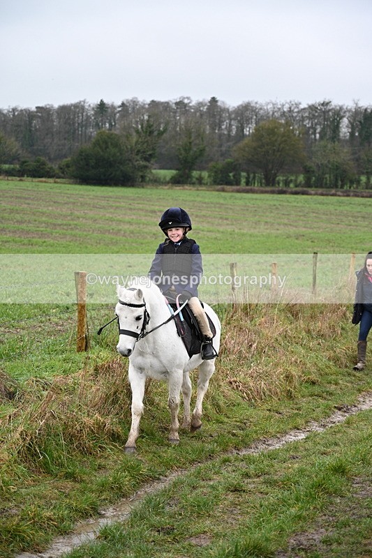 WJ7_9469 - Walk out..