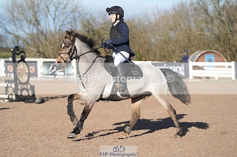 251130-112146-01046 - Cls 5 Pony Discovery & 90cm Open