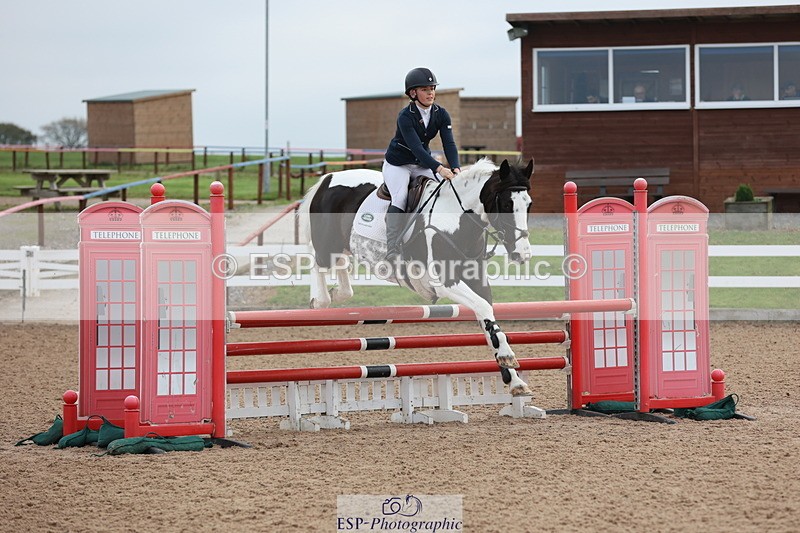 241101A-083818-00327 - FRI Cls 2 British Novice and 90cm Open