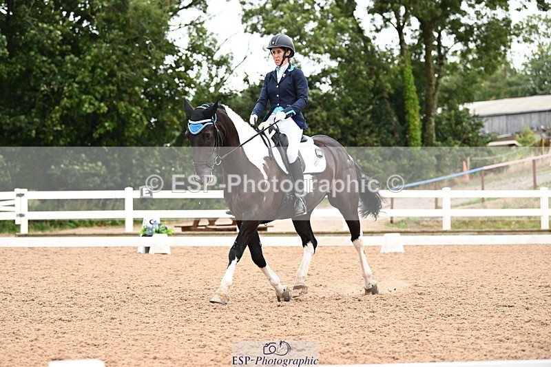 240815A-120148-00900 - 275-Alys.Matravers-Tiger.Mazariti
