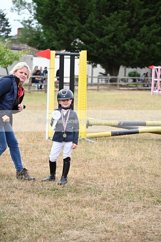 WJ6_9801 - Class 12 Minimus Jumping 45cm