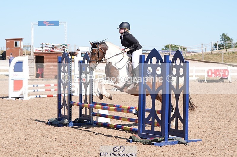 260811-160153-00072 - Cls 3 and 4 Club and Schools 60cm