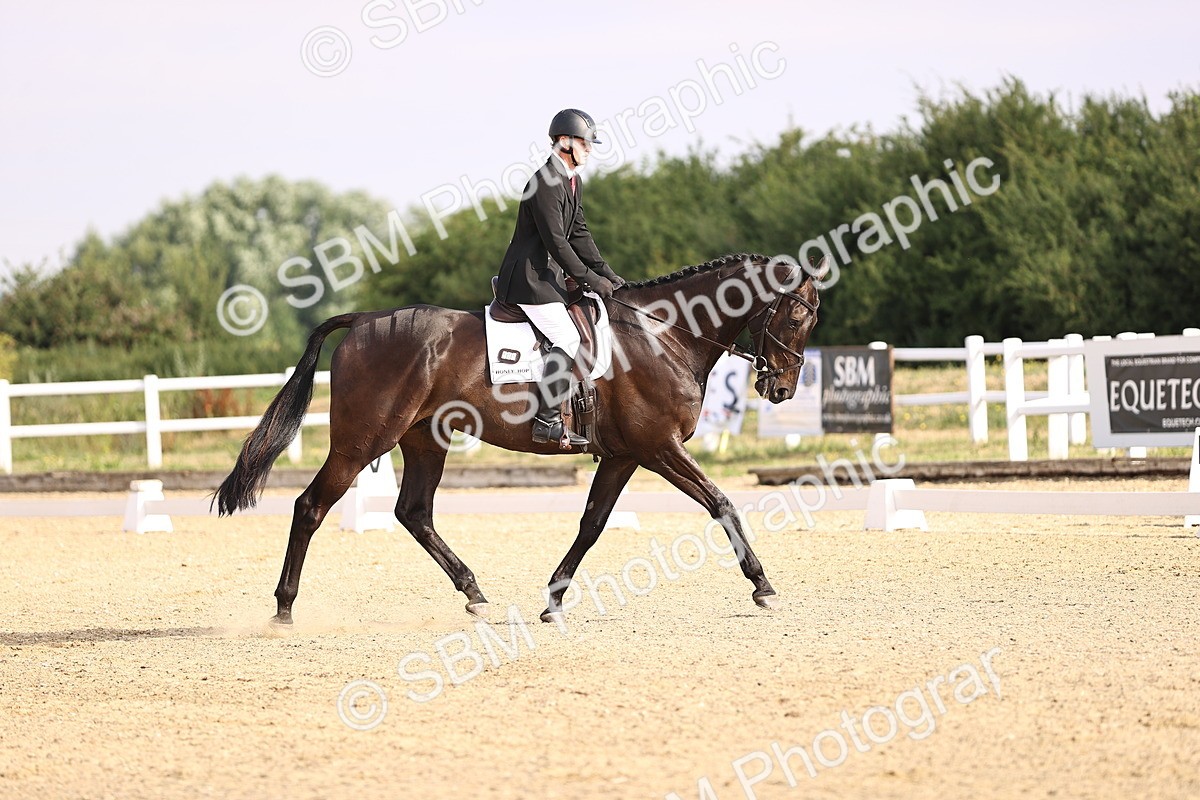 SBM_008466 - Novice 5 - 08.30-9.33
