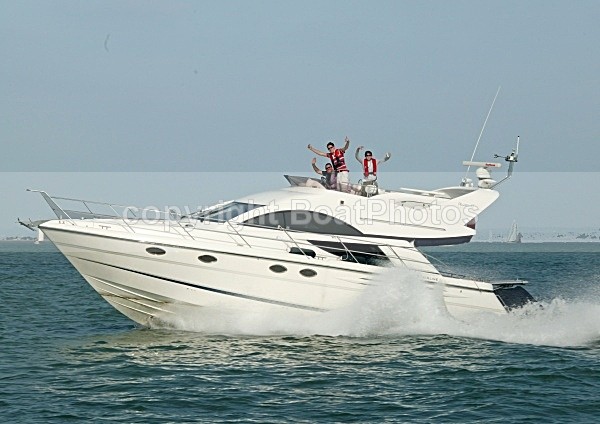 081011 BARGIES GIRL 8CDX0676 - Flybridge Cruisers