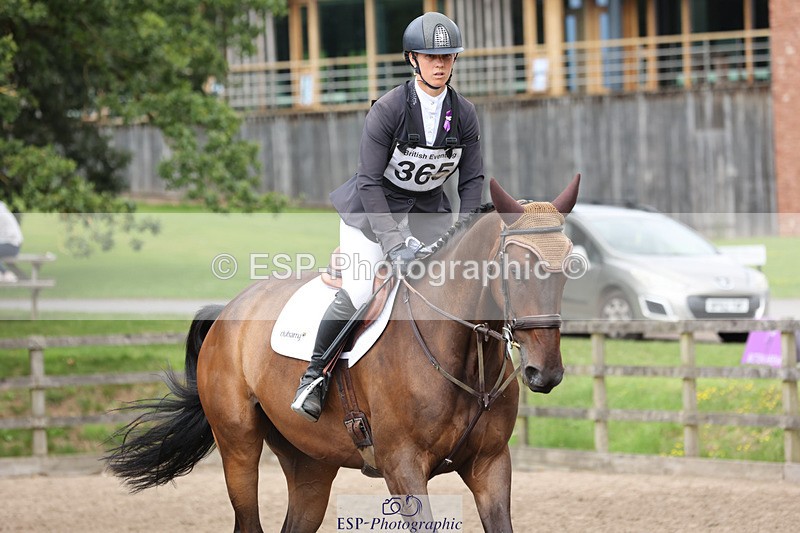240804-111345-11548 - 365-Dani_Evans-COUNTRY_BOY