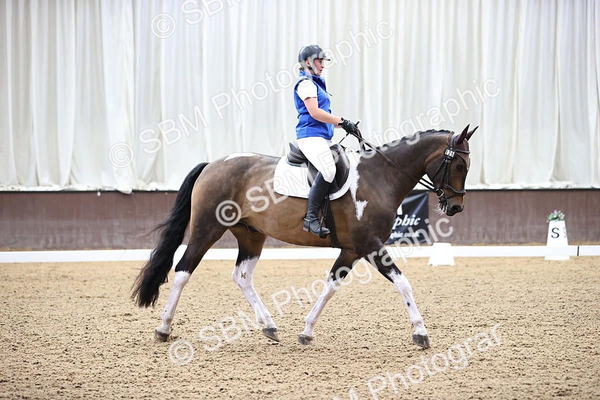 SBM_000497 - Novice 4 Warm Up