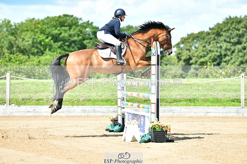 230720A-110952-02085 - Cls 5, 2 Star Medium 1.35m