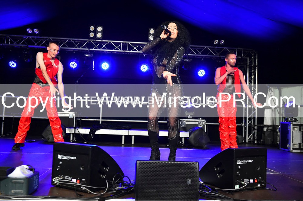 SH4_6686 - The Cher Experience