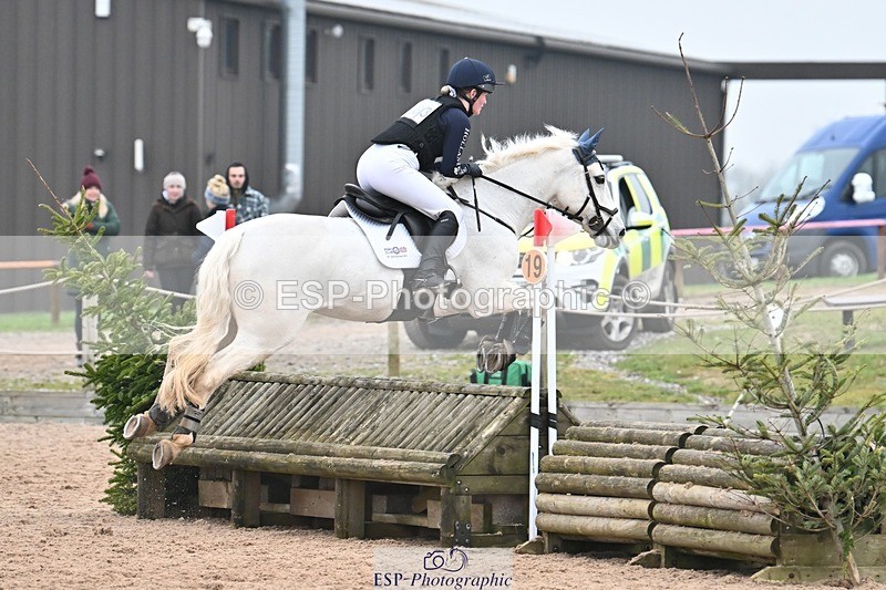 250118-135617-01367 - Cls 3A&B 90cm 13.20 to Coursewalk