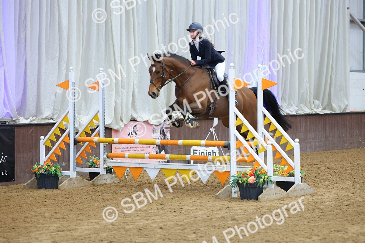 SBM_009507 - Class 20 - Senior British Novice/ 90cm Open - First Round (0.90m)