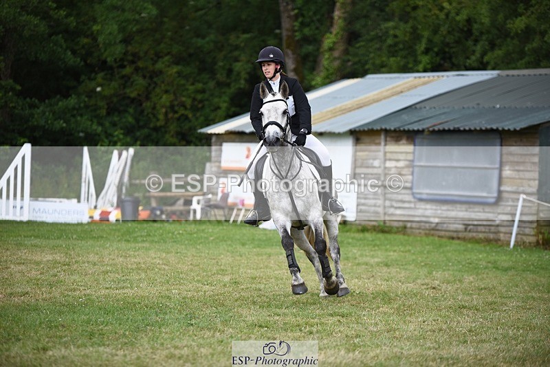 240630-143808-02257 - 702-Sarah_Williams-Tubber_Biscuit