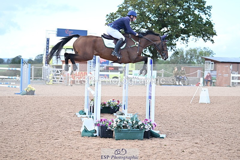 231014A-182143-06374 - Cls 21 National 1.30 & 1.40m Open