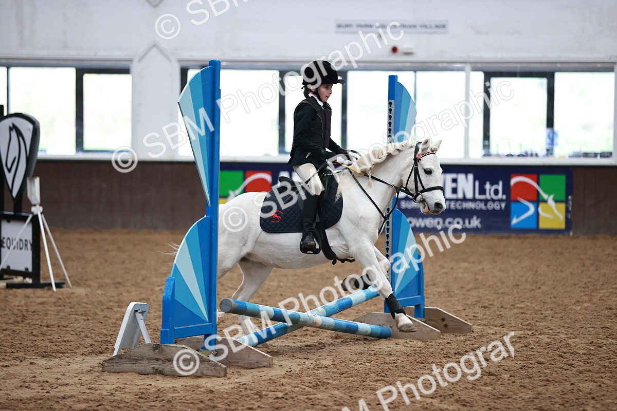 SBM_000237 - Class 1 - Cross Pole Jumping 30cm 40cm