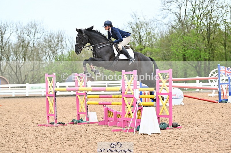 240501A-135935-00921 - Cls 8 Snr Foxhunter and 1.20m Open