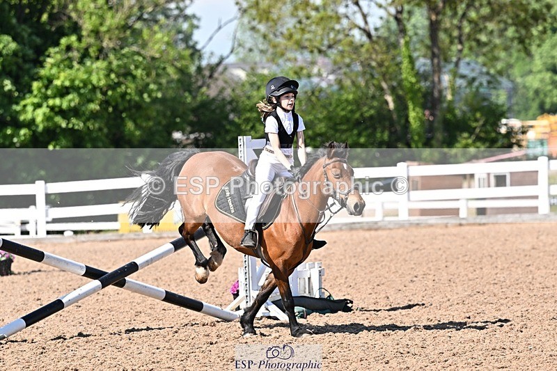 250513-161040-00172 - Clr Rnd & 60cm