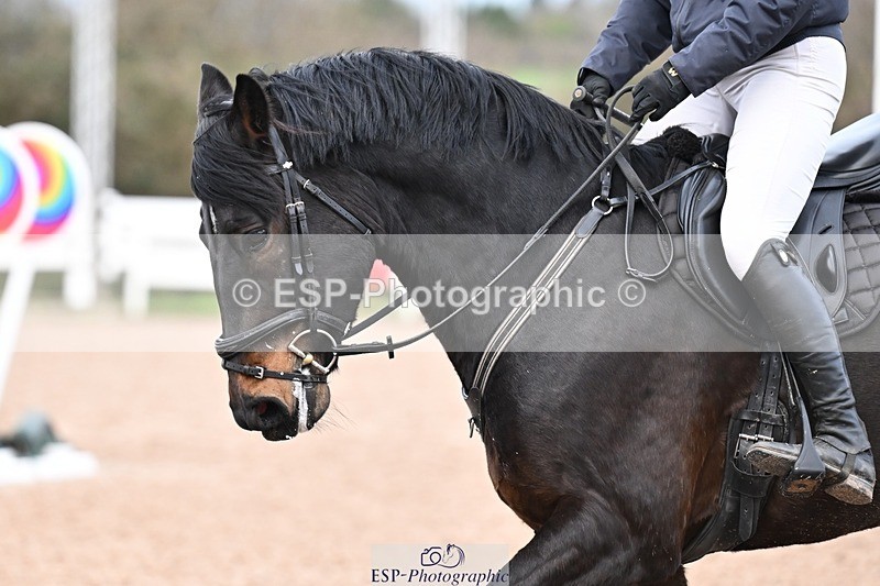 251205-095634-00085 - Cls 2 Snr British Novice and 90cm