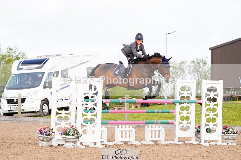 240526A-100452-07291 - Cls 25 National 1.30m Open